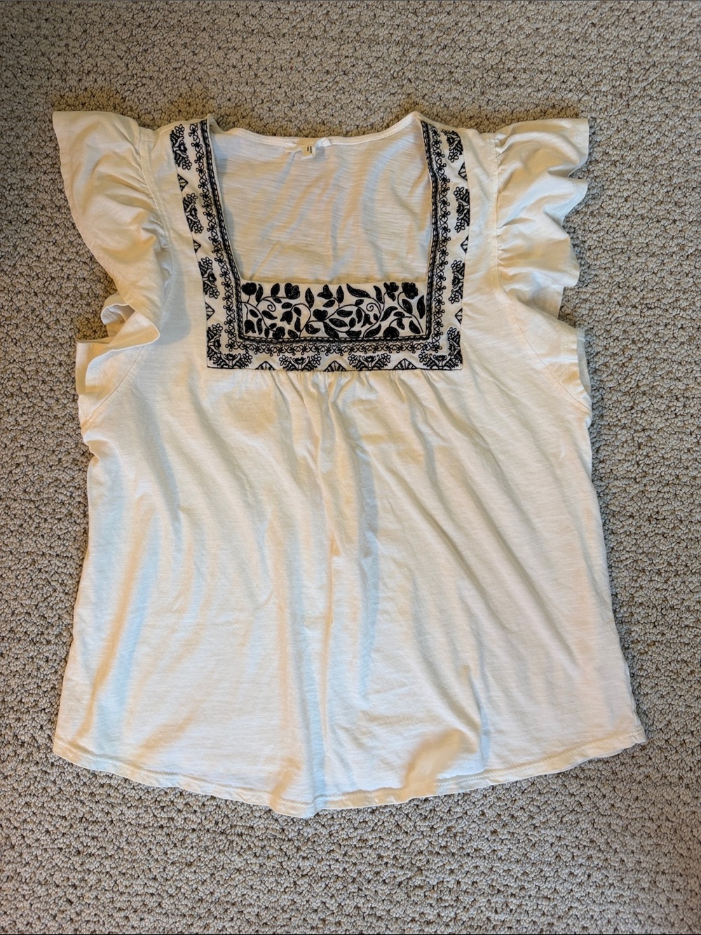 White Embroidered Flutter Sleeve Women's Top. Med